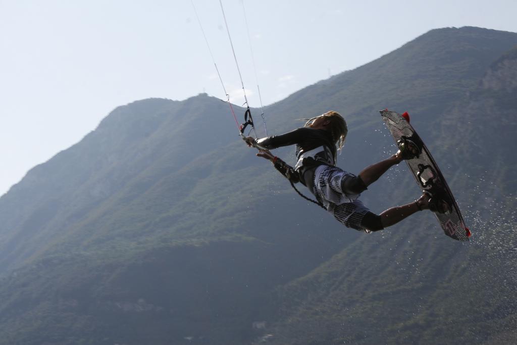 Kite & Lounge Hotel Club Da Baia Brenzone sul Garda Eksteriør bilde