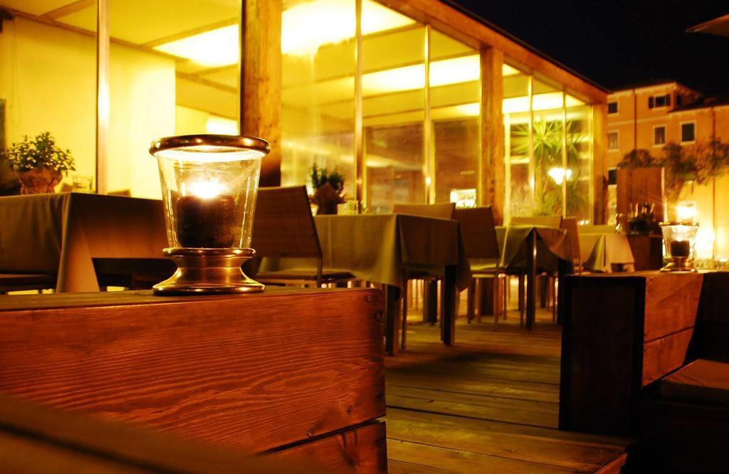Kite & Lounge Hotel Club Da Baia Brenzone sul Garda Eksteriør bilde